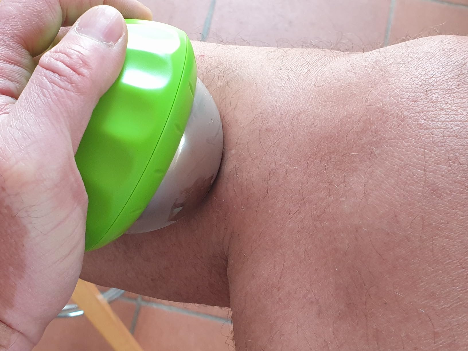 Feel Recovery Palla Massaggio Metallo Nero Gel 8cm Freddo